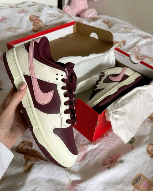 Nikee Sb Dunk Low PRM Valentines Day