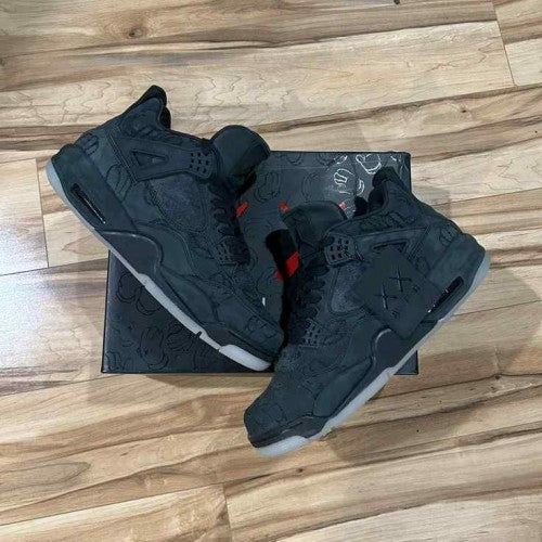 Nik_e Air Jordan Retro 4 Kaws Black 236
