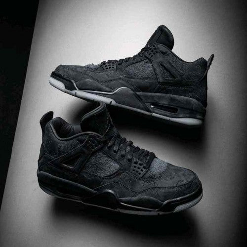 Nik_e Air Jordan Retro 4 Kaws Black 236