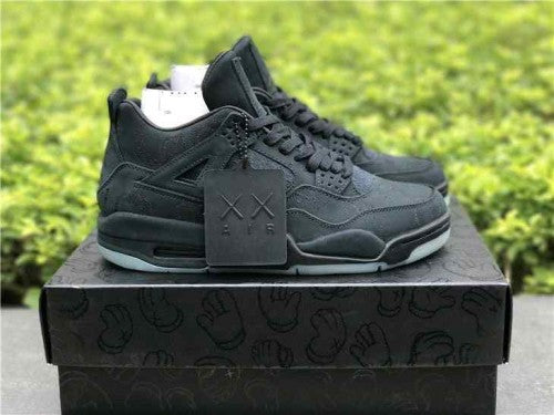 Nik_e Air Jordan Retro 4 Kaws Black 236