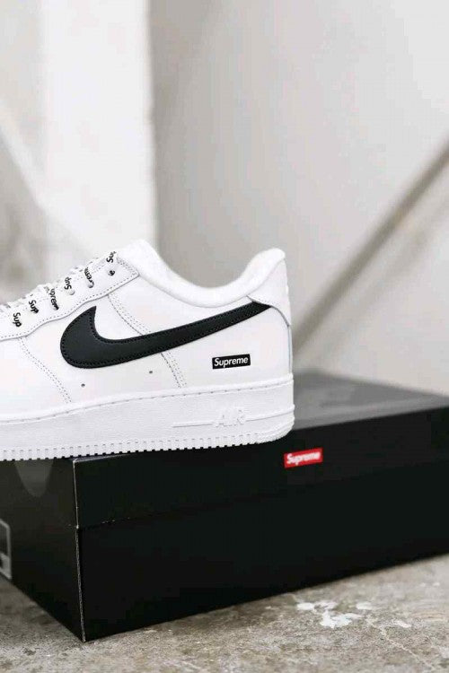 Supreme x Nikee AirForce 1 Low White Black