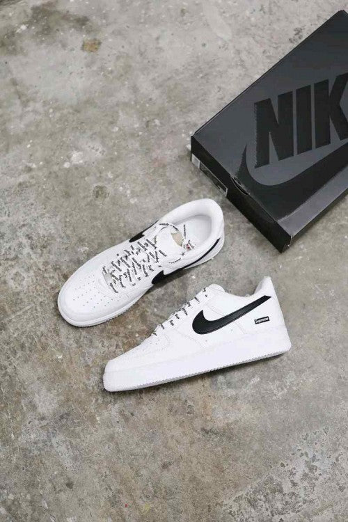 Supreme x Nikee AirForce 1 Low White Black