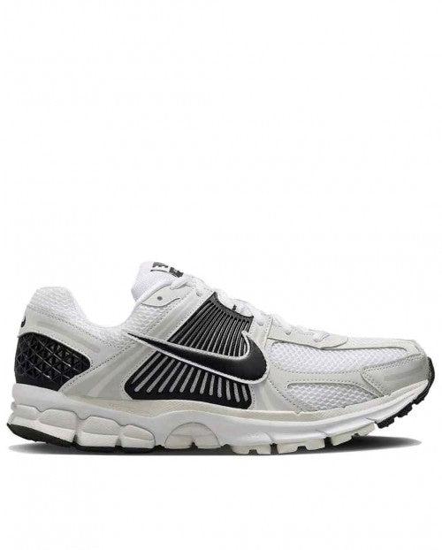 Nikee Zoom Vomero 5 White Black