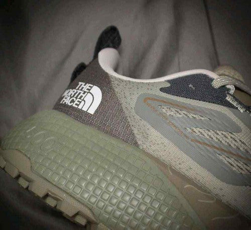 The North facee Altamesa 500 trail Grey Green 5036
