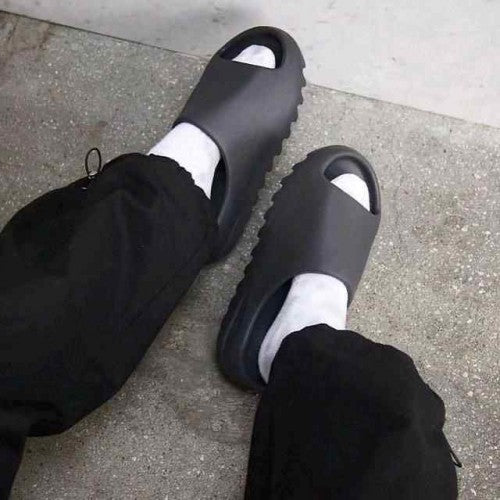 Adida_s Yeezy Slide Black UA QUALITY 204