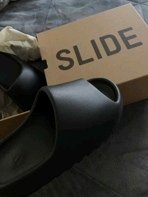 Adida_s Yeezy Slide Black UA QUALITY 204