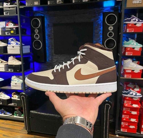 Nikee Air jordan 1 Mid Se Brown Basalt Oatmeal Semi Ua