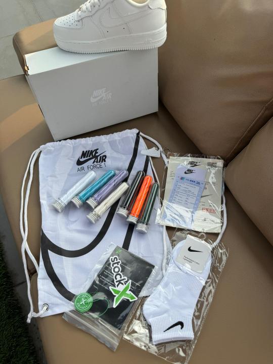 Nik_ee Airforce 1 Triple White With All Accessories 111