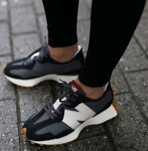 New balancee 327 moonbeam black grey white