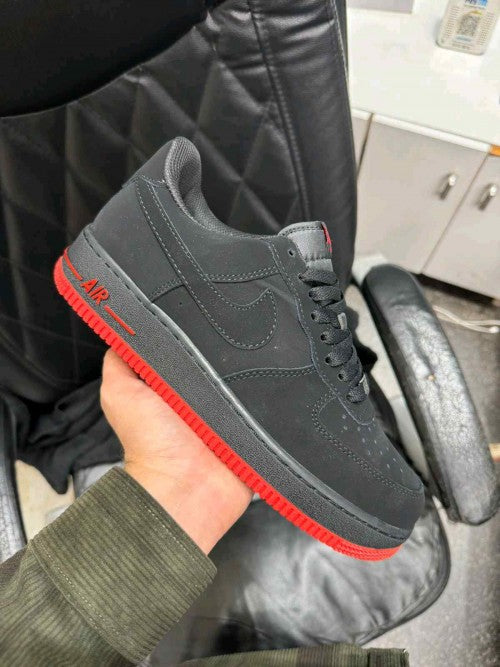 nikee airforce 1 Black red