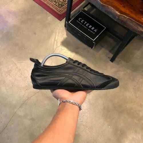 ONITSUKAA TIGER Mexico 66 Triple Black 1837