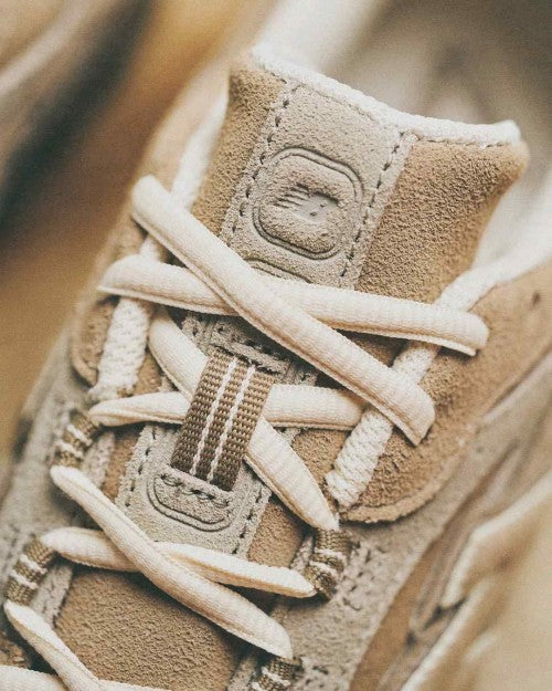 Neww Balance 204L Mushroom Arid Stone