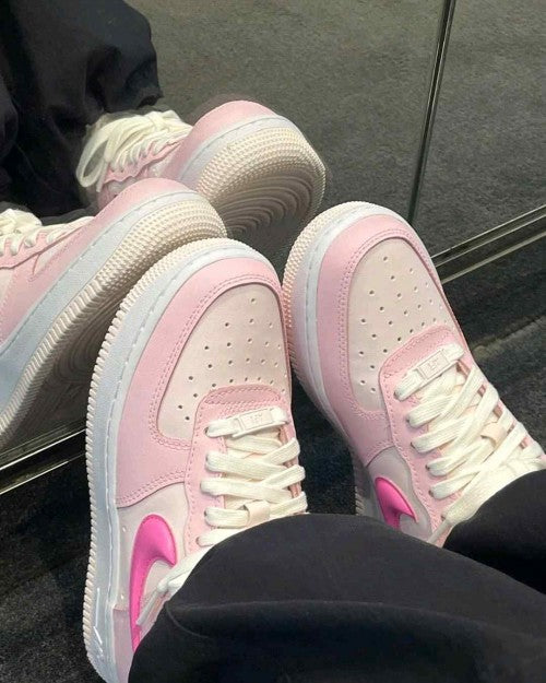 Nikee AirForce 1 07 LX Paw Print