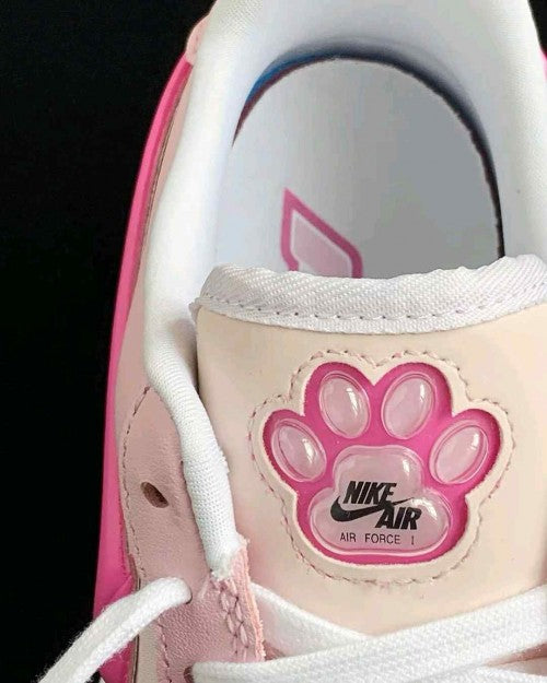 Nikee AirForce 1 07 LX Paw Print