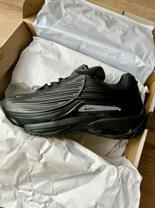 Nik_e Nocta Hot Step 2 Black 131