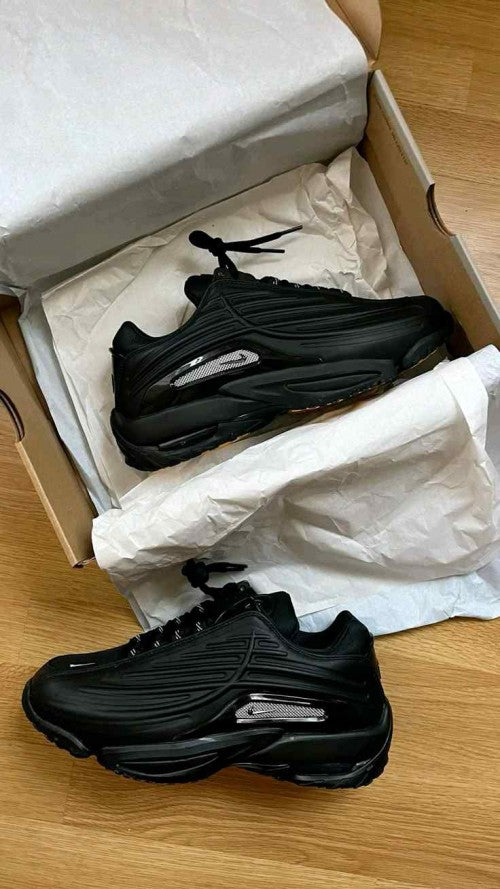 Nik_e Nocta Hot Step 2 Black 131