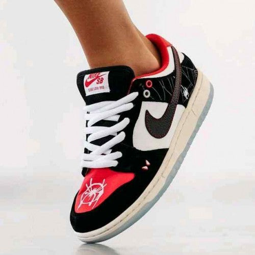 Nikee sb dunk low spiderman miles morales