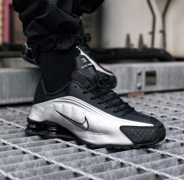 Nike_Shox_R4_Preto 527