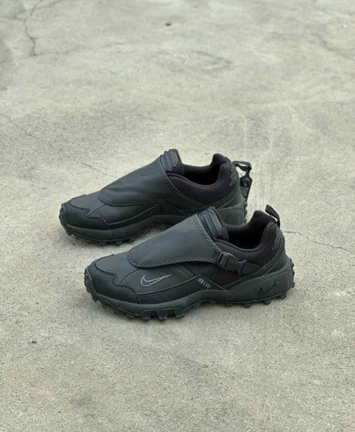 Nikee ACG Phassad Triple Black
