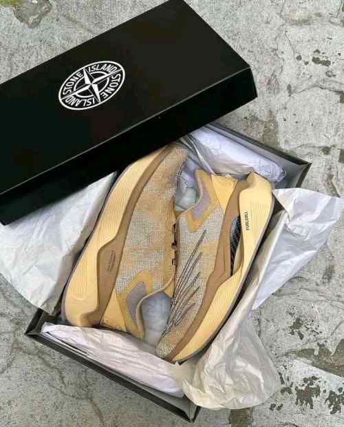 new balancee Fuel Cell Stone Island Tokyo
