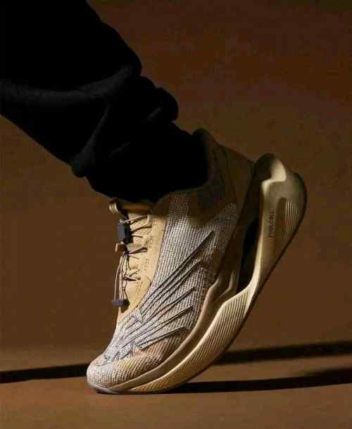 new balancee Fuel Cell Stone Island Tokyo