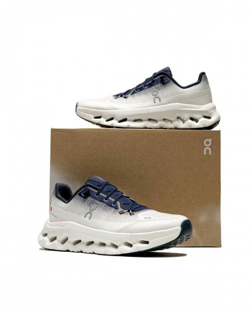 ON Cloudtilt all day trainers in navy