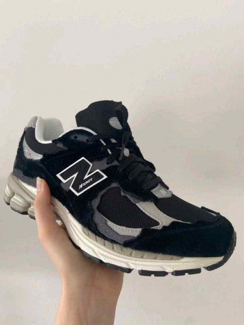 New. Balance 2002R Protection Pack Black White 110
