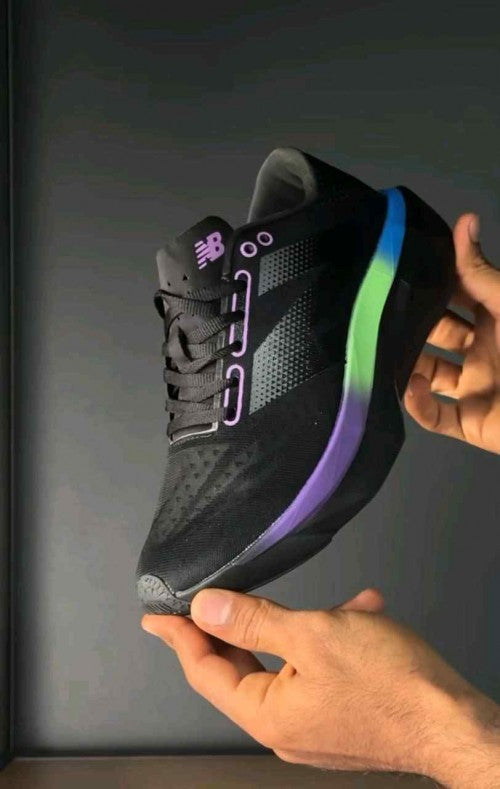 NewBalance Fuelcell SC Elite V4 Running Shoes