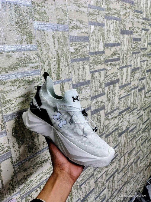 UnderArmour UA Nion white