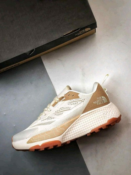 The North facee Altamesa 500 White Tan Gum 5037