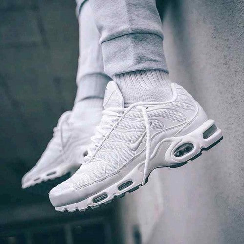 Nikee Airmax TN Plus Triple white