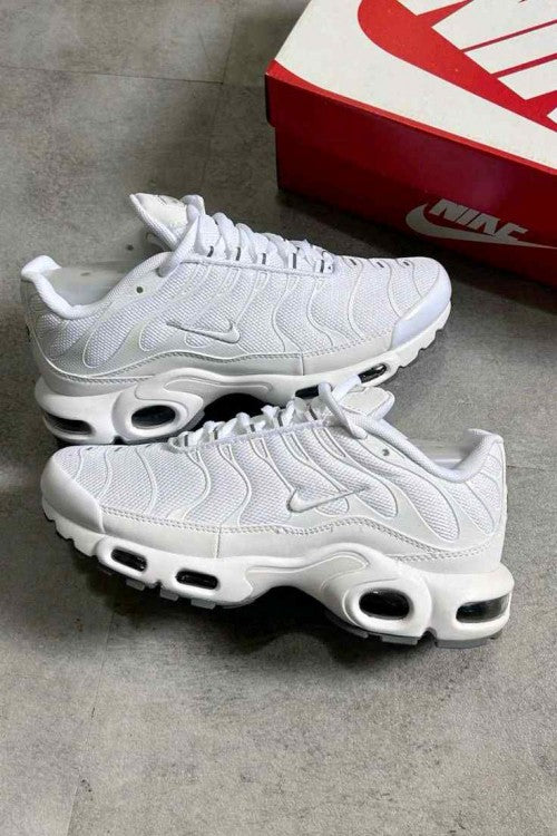 Nikee Airmax TN Plus Triple white