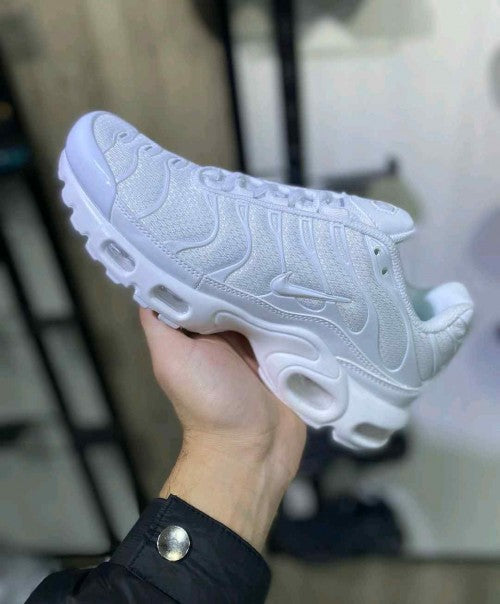 Nikee Airmax TN Plus Triple white