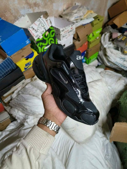 Nikee AirMax Muse Tripple black