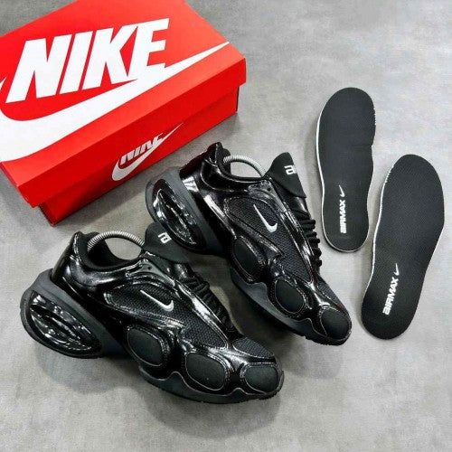 Nikee AirMax Muse Tripple black
