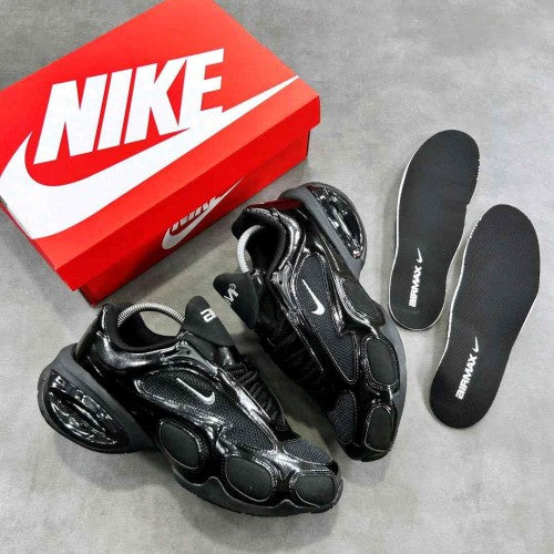 Nikee AirMax Muse Tripple black