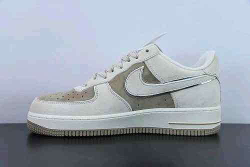 NIKEE AIRFORCE 1 LOW AKIRA 2025