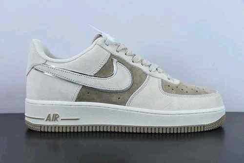 NIKEE AIRFORCE 1 LOW AKIRA 2025