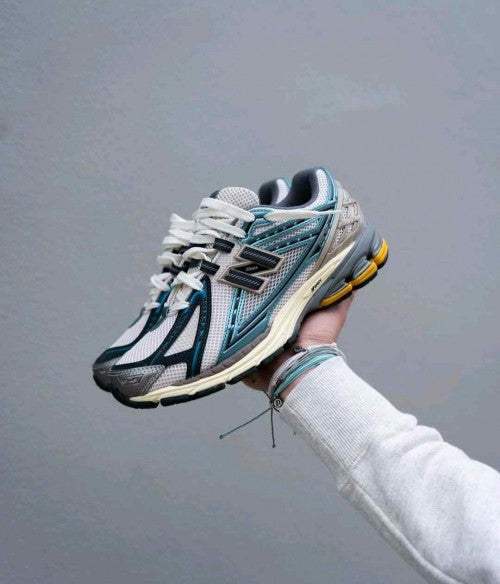 New Balancee 1906R New Spruce