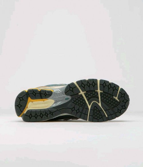 New Balancee 1906R New Spruce