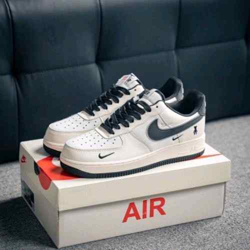 Nikee Airforce 1 07 Low Violent Bear Joint Linen Beige Black Sneaker