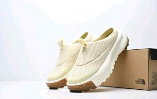 The Northface Never Stop Mule cream