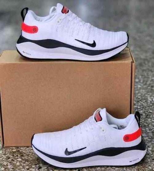 Nikee ReactX Infinity Run 4 White Light Crimson