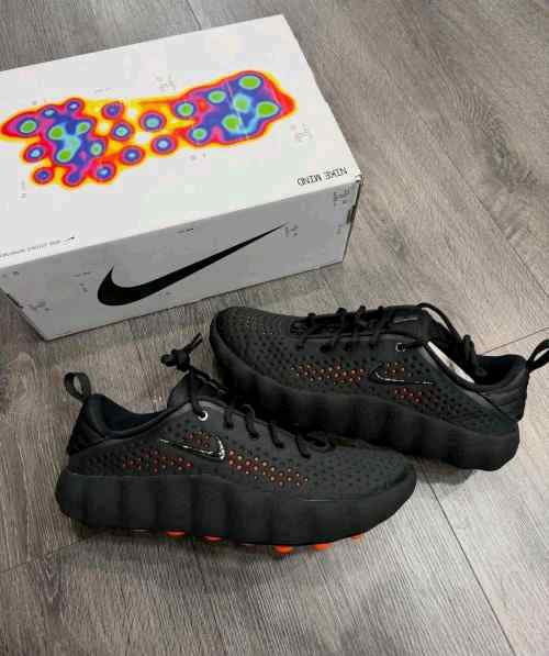 Nikee Mind 002 Black Hyper Crimson