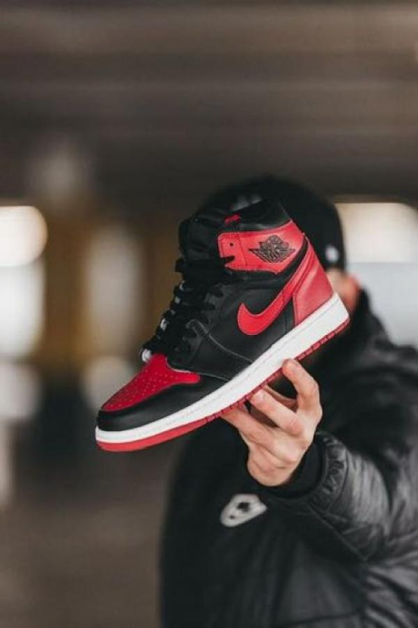 Air Jordan Retro 1 High Banned Bred Sale