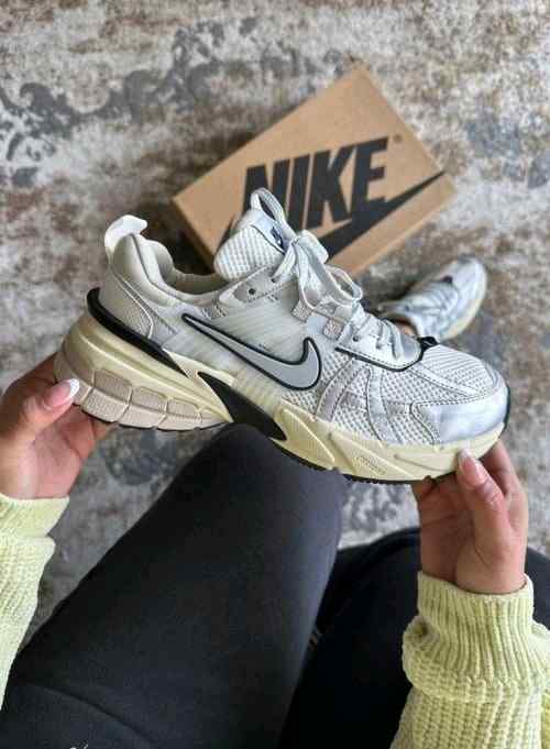 Nikee V2k Run Metallica Sliver