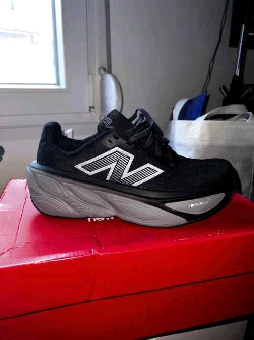 NewBalance Running Shoe Fresh Foam X More V5 Black