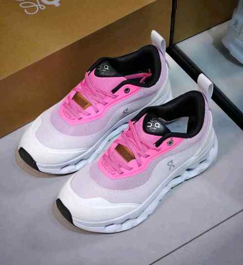On Cloudtilt X Loewe White Pink