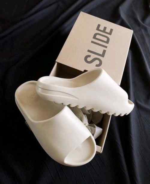 Adidass Yeezy Slide Bone UA