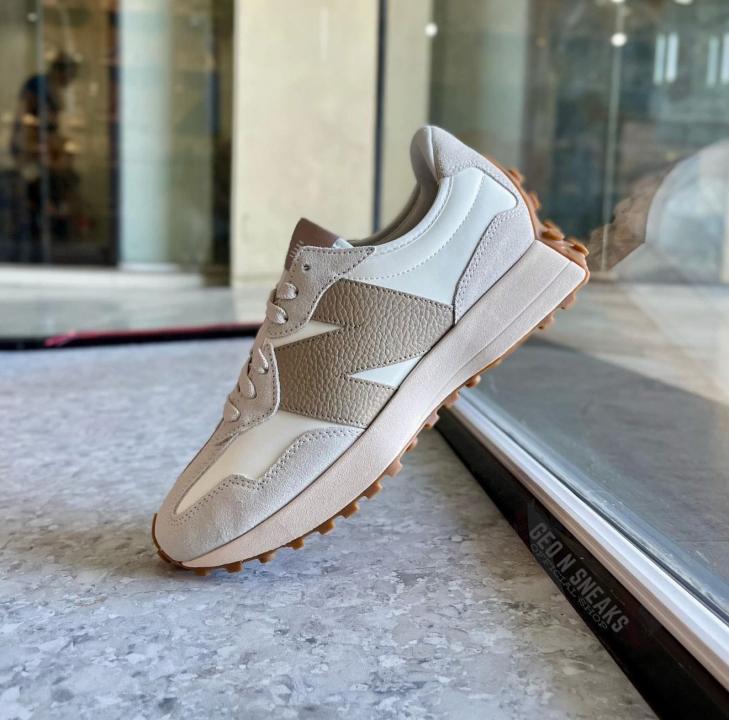 Neww Balance 327 Moonbeam Driftwood 162